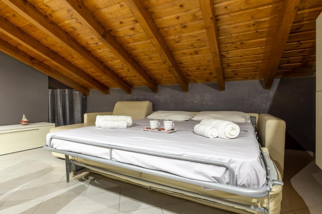Leonardo Academy In 5' - Parcheggio Gratis - Laghi & Wi-Fi Apartment Сесто Календе Екстериор снимка